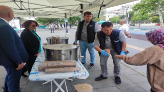 Türk Mutfağı Haftasında sokak sokak çorba dağıttılar