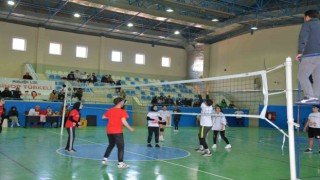 Türkelide Mahalle Ligi voleybol etkinliği