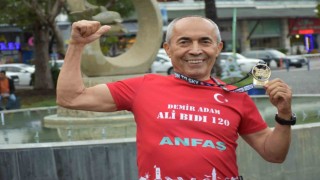 Türkiyenin ‘Demir adamı 74 yaşındaki milli sporcu Ali Bıdıya özel ödül