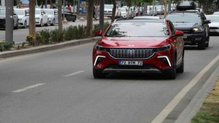 Türkiyenin yerli otomobili Togg Batmanda yoğun ilgi gördü