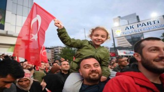 Tuzlada seçim zaferi coşkuyla kutlandı