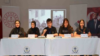 Ünlü edebiyatçı Cengiz Aytmatov, Denizlili öğrencilere anlatıldı