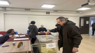 Ünlü oyuncu Ozan Güven oyunu kullandı