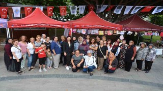 Üretici kadınların stantları yoğun ilgi gördü