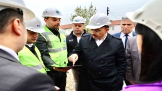 Vali Dr. Kızılkaya okul inşaatlarını inceledi