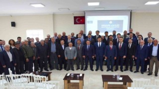Vali Mete Buhara, Akçakent ve Çiçekdağında muhtarları dinledi