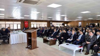 Vali Su, muhtarlarla buluşmaya devam ediyor