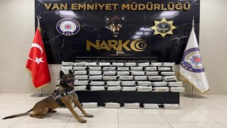 Vanda 60 kilogram eroin ele geçirildi