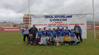 Vandaki ortaokul öğrencileri, spor başarılarıyla adını duyuruyor