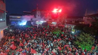 Yalovada Cumhurbaşkanı Erdoğanın seçim zaferi kutlanıyor