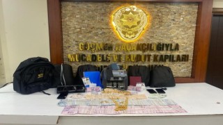Yasa dışı para transferi yapılan bakkal görünümlü iş yerine polis baskını: 11 gözaltı