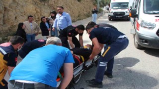 Yemin töreni sonrası trafik kazasına karıştı, olay yerine gelen annesi fenalık geçirdi