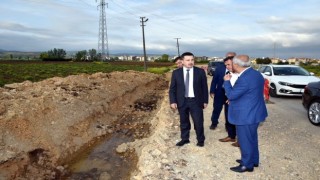 Yenişehirde elektrik telleri yer altına alınıyor