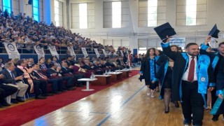 YÖK Başkanı Özvar, Çankırıda üniversite öğrencilerinin mezuniyet heyecanına ortak oldu