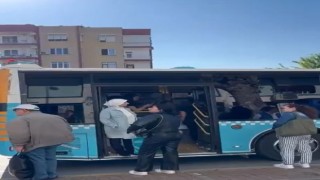 Yolcularla tartışan otobüs şoförü isyan etti, yolcu dolu otobüsü park edip işi bıraktı