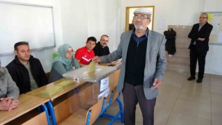Yozgatta cumhurbaşkanı seçimi için oy verme işlemi başladı
