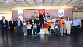 Yunusemrede satranç şöleni sona erdi