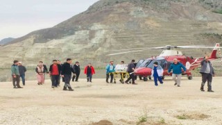 Yusufeli yeni yerleşim yerinden hava ambulansı ilk sevk yaptı