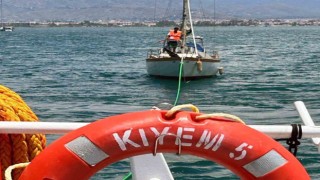 12 metrelik tekne arıza yaptı, KIYEM ekipleri kurtardı