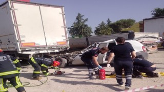 2 kişinin öldüğü kazada, sürücü direksiyonda kalp krizi geçirmiş