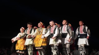 8. Ayvalık Deniz-Kum-Güneş ve Halk Dansları Festivali başlıyor