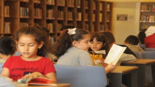 9 bin nüfuslu ilçenin 3 bin üyeli kütüphanesi ilgi görüyor