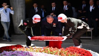 9. Cumhurbaşkanı Süleyman Demirel, kabri başında törenle anıldı
