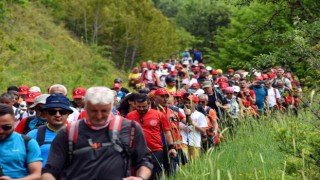 95 kilometrelik ‘Atatürk ve İstiklal Yolu Yürüyüşü 3üncü gününde devam etti