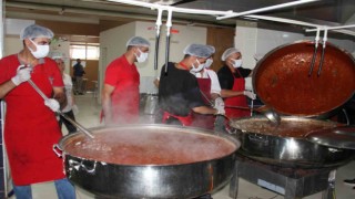 Adıyamanda 40 noktadaki yemek dağıtımı sürüyor