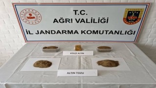 Ağrıda külçe altın ve altın tozu ele geçirildi