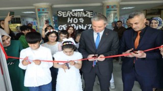 Ağrıda özel eğitim öğrencilerinin yılsonu calışmaları ilgi odağı oldu
