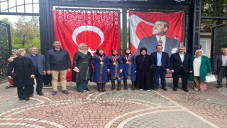 AK Parti heyeti Şeyh Edebali türbesinde buluştu