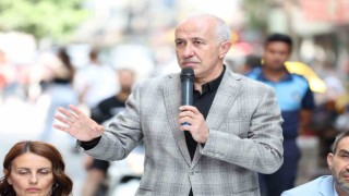 Akdeniz Belediye Başkanı Mustafa Gültak, Zafer Çarşısı esnafıyla bir araya geldi