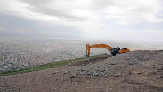 Ali Dağı kalkış pisti yenileniyor