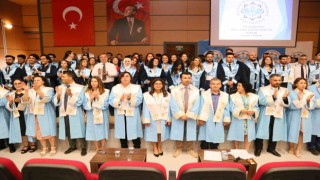 ALKÜ Tıp Fakültesi ilk mezunlarını verdi