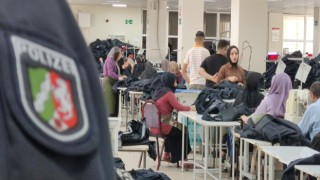 Alman polislerinin üniformaları Bingölden