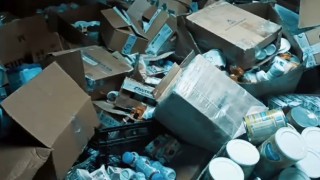 Antalya polisinden sahte ve tarihi geçmiş bebek maması operasyonu
