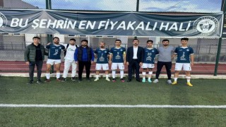 Arif Toker futbolculuk kariyerini noktaladı