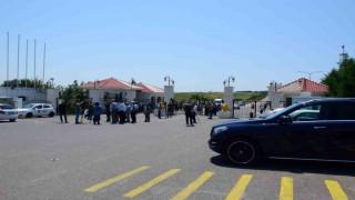 Arnavutluk polisinden İran mülteci kampına baskın: 1 polis yaralandı