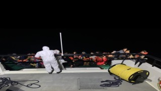 Ayvacık açıklarında 54 kaçak göçmen yakalandı