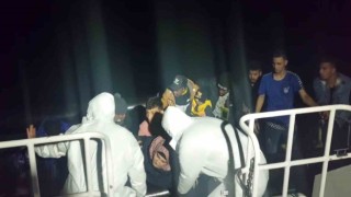 Ayvalık açıklarında 33 düzensiz göçmen kurtarıldı
