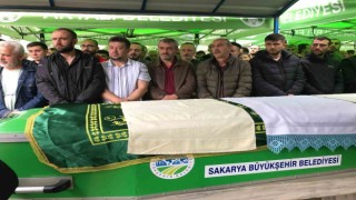 Babalar Gününde kızını sınava götürürken yaptığı kazada ölen şahıs defnedildi