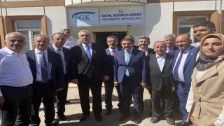 Bakan Işıkhan, deprem bölgesinde incelemelerde bulundu