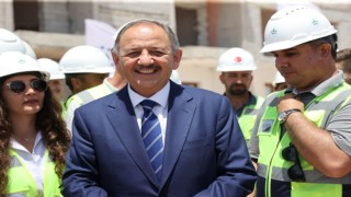 Bakan Özhaseki: “Depremzede kardeşlerimize 338 geçici iş yerimizi daha teslim ettik”