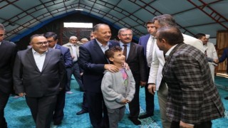 Bakan Özhaseki: “Yaraları saracağız, milletimizin yüzünü güldüreceğiz”