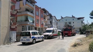 Banyoda kilitli kalan adamın imdadına itfaiye yetişti