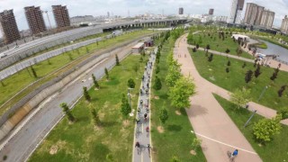 Başakşehirde bisiklet tutkunları pedalları sağlığa çevirdi
