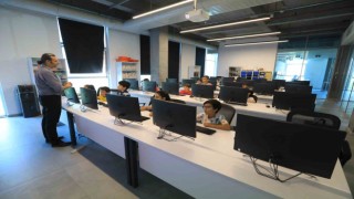 Başakşehirde geleceğin yazılımcıları eğitimlere başladı