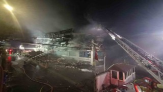 Başakşehirde iş hanı yangını 31 saat sonra kontrol altına alındı