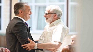 Başkan Aktaşdan huzurevi sakinlerine moral ziyareti